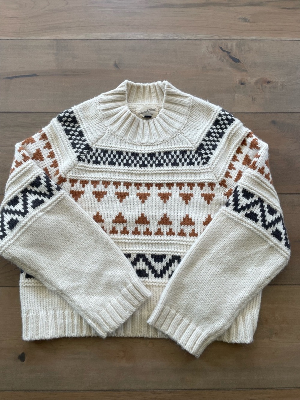 Sweater bundle! 3 sweaters, Old Navy & Universal Threads, XS/Small - Picture 2 of 9